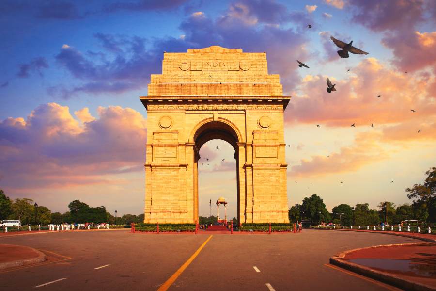 A Day in Delhi: Culture, History & Flavors