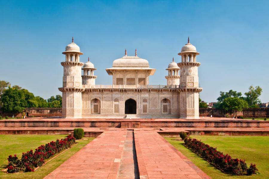 Majestic India Tour - 18 Days through Delhi, Agra, Fatehpur Sikri & Rajasthan